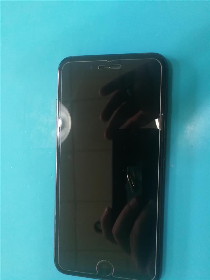 7-Plus-256-GB-CE-
