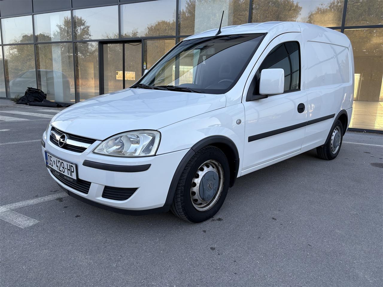Opel-Combo