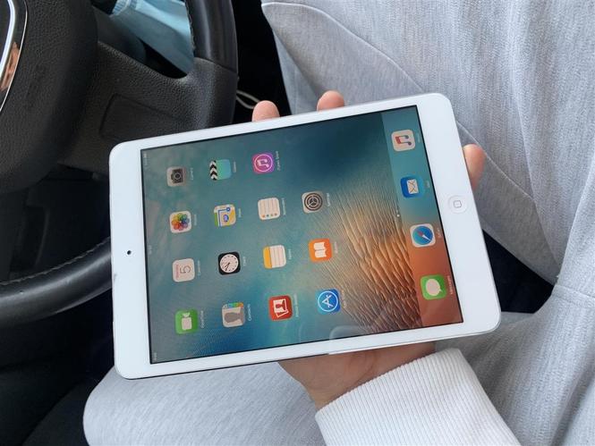 IPAD MINI 64GB 