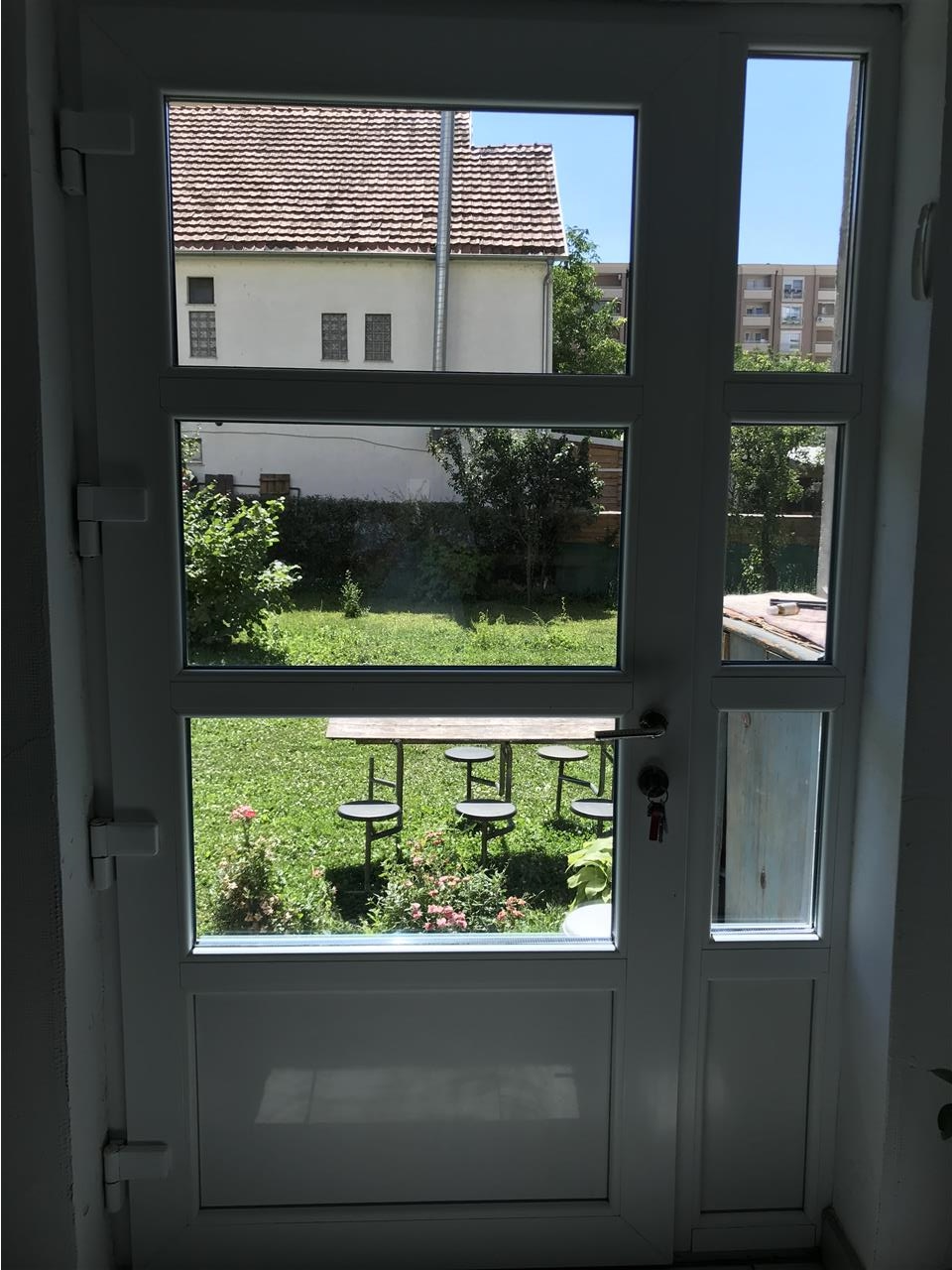 Derë-dhe-dritare