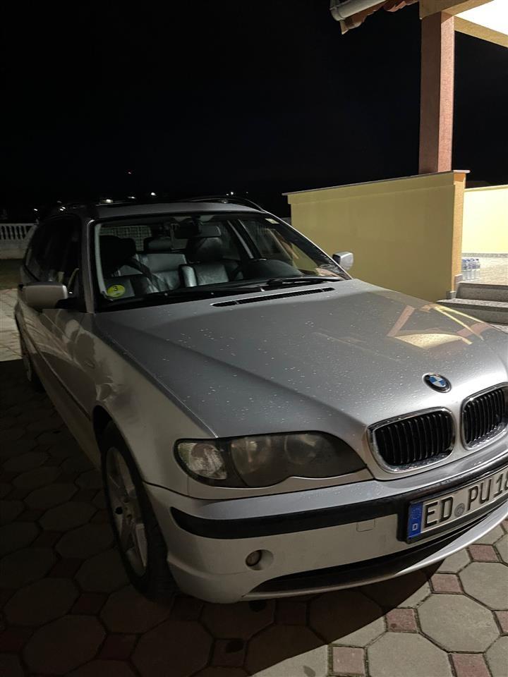 BMW-320-