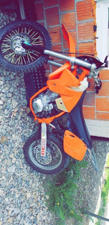 Shitet-motocrrosi
