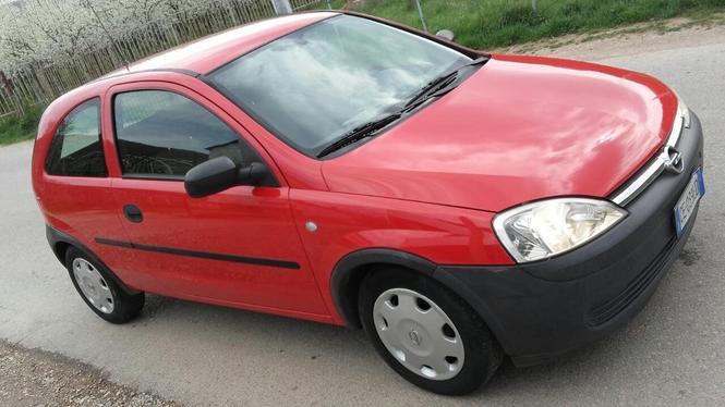 Opel Corsa -03 
