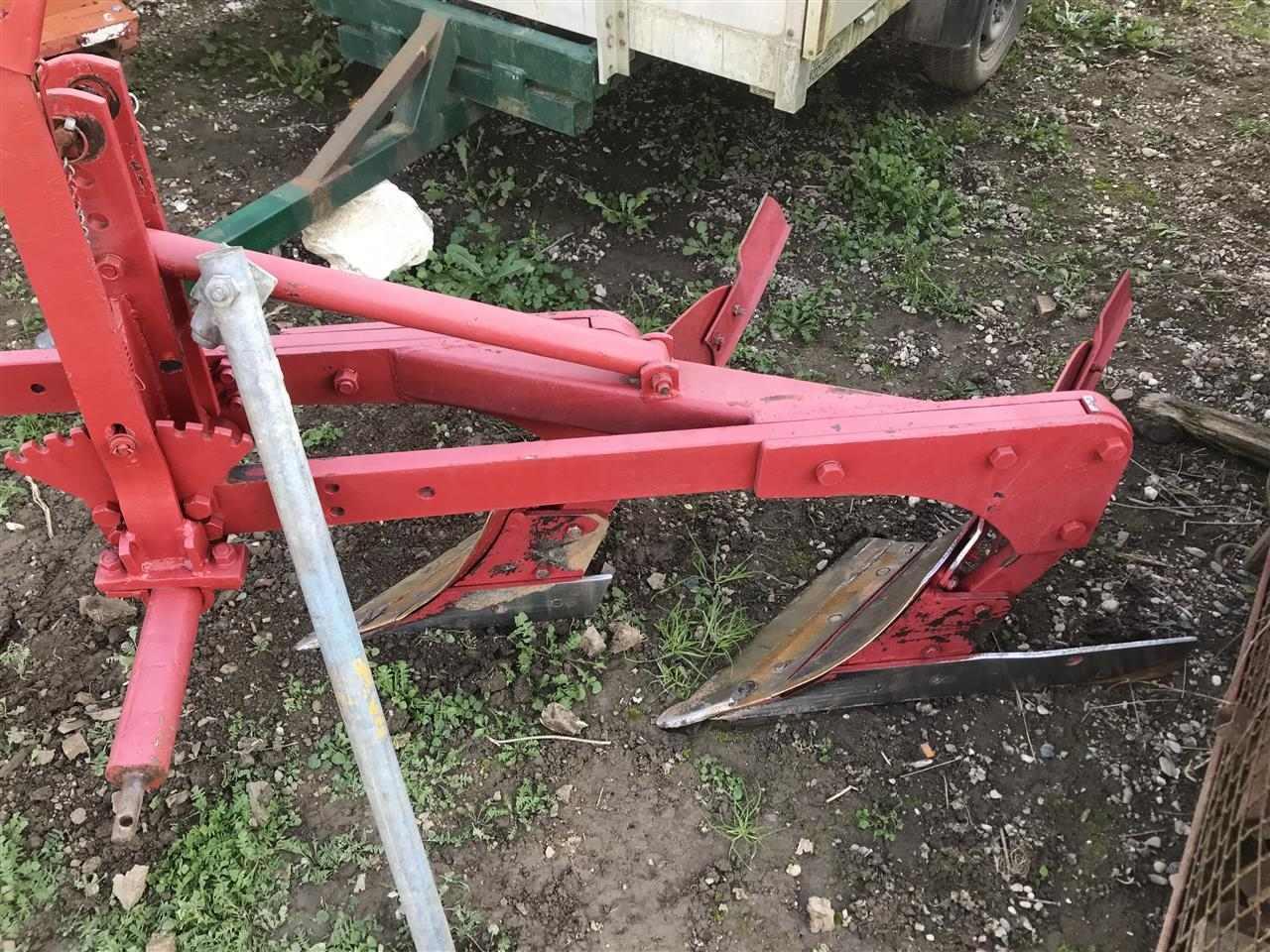 Pllugj