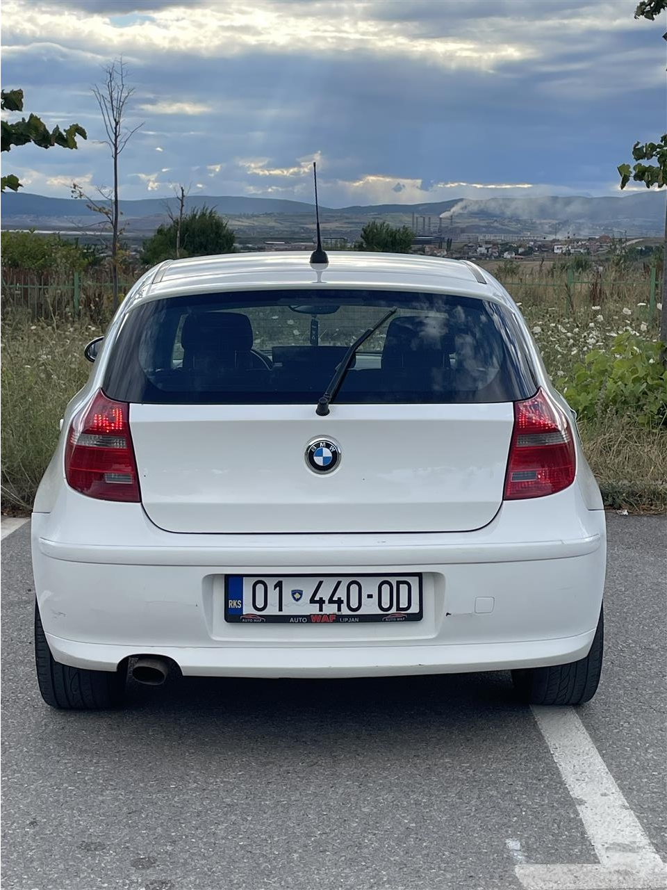 BMW-2-0d-2010