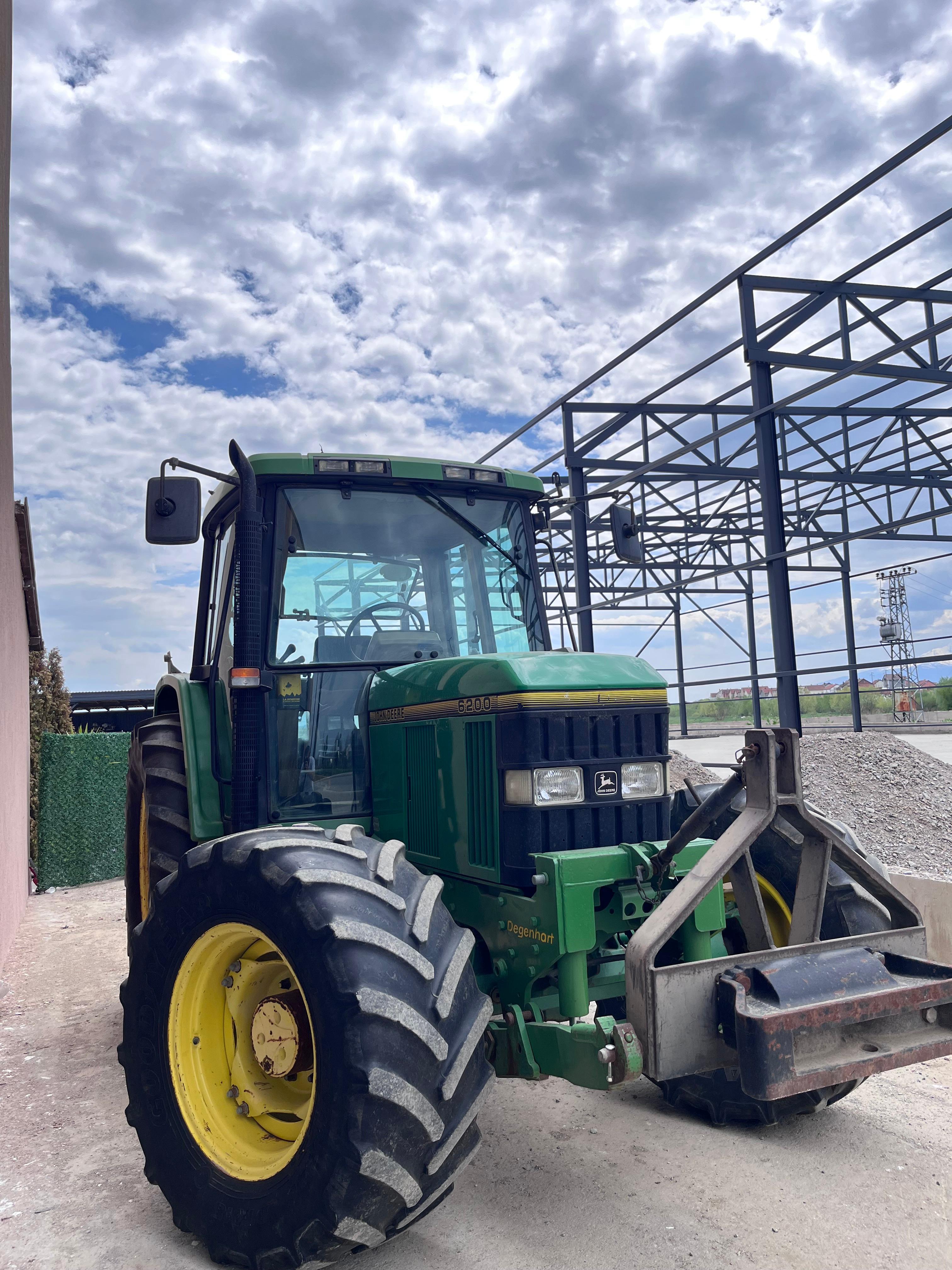 Shitet-john-deere-6200