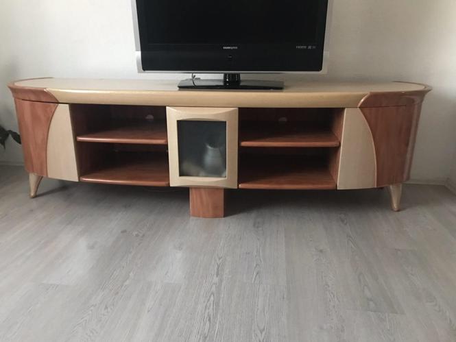 Televizor 