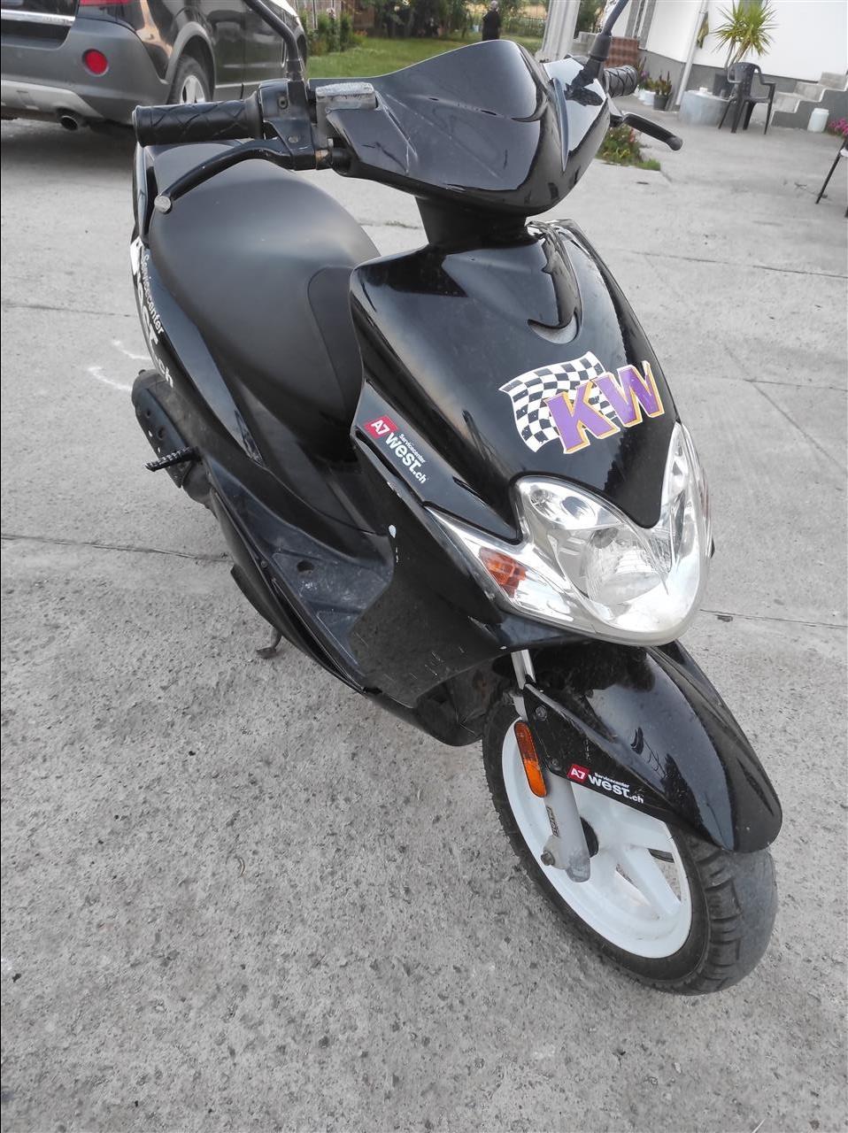 Yamaha-49cc--------