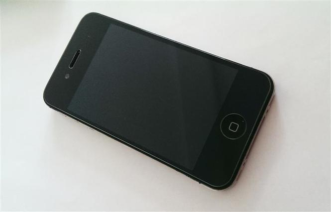 iPhone 4S