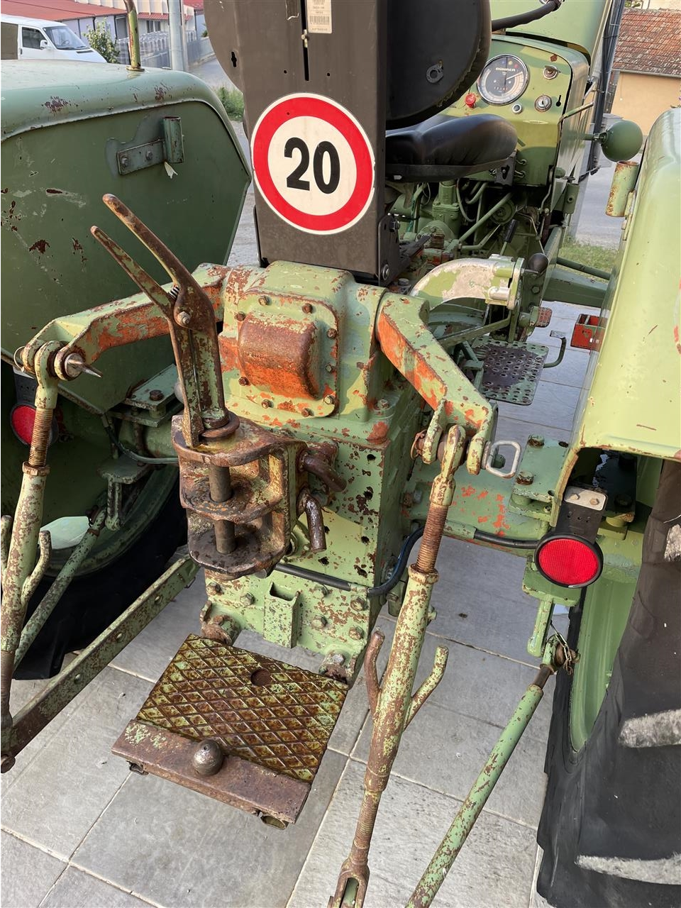 Traktor-BUHER-
