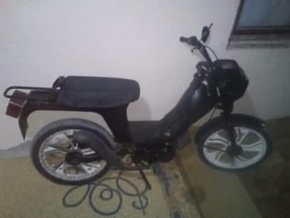 Motor tomos