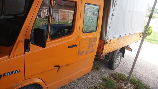Kamionet Mercedes 307 