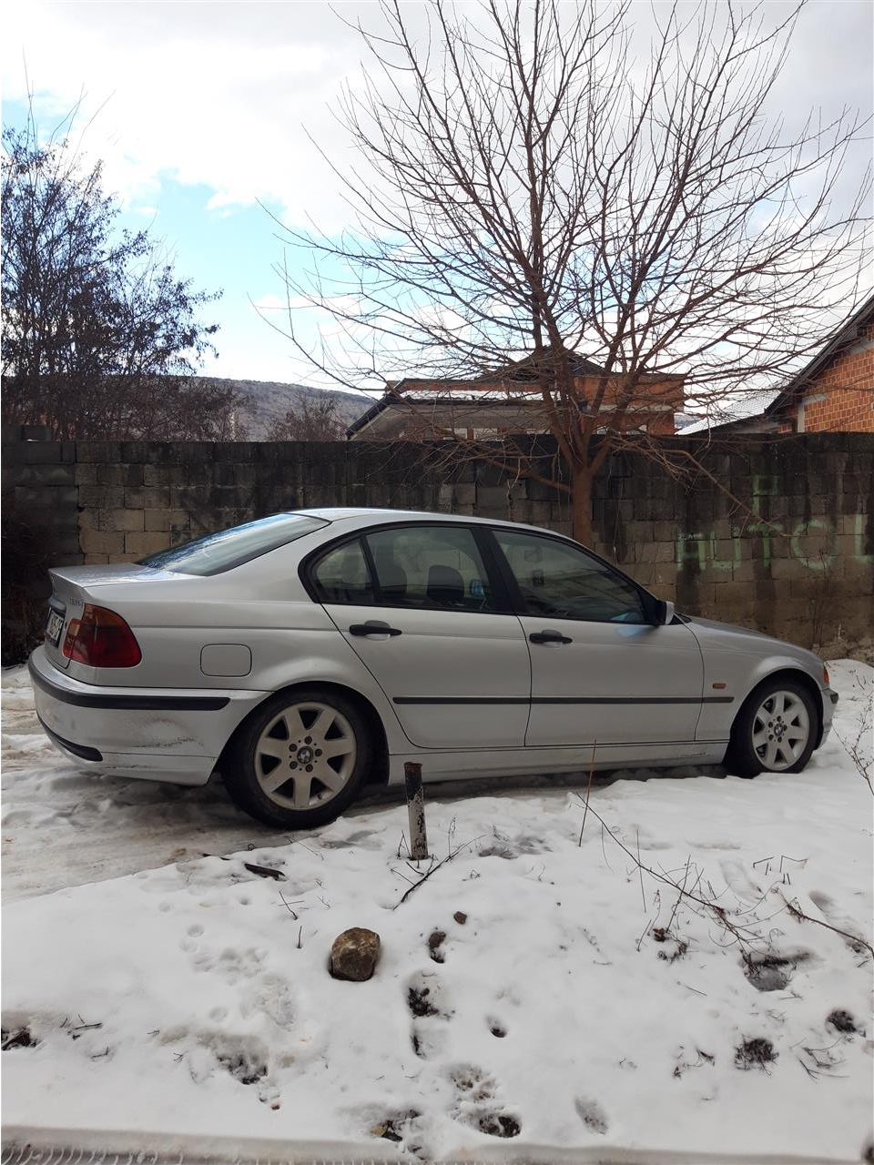 Shes-BMW-320-d
