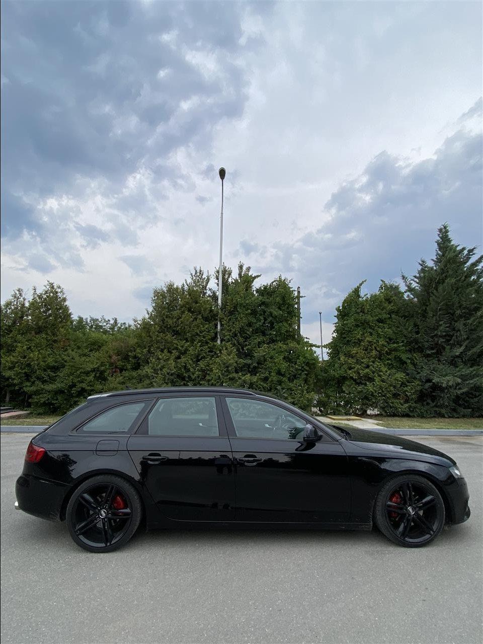 Shitet-Audi-A4-B8