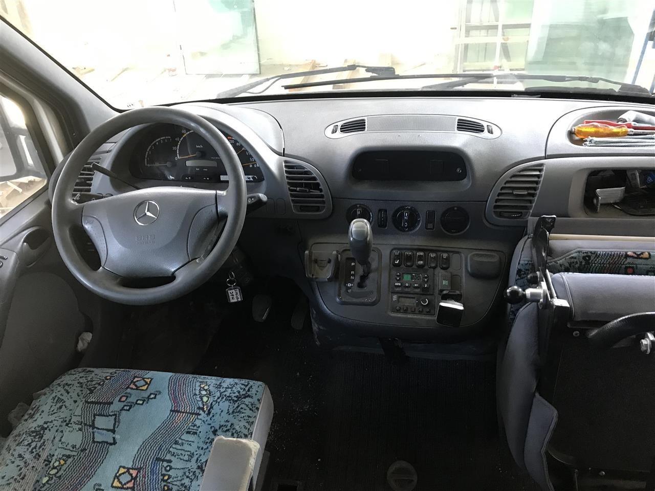Mini-bus