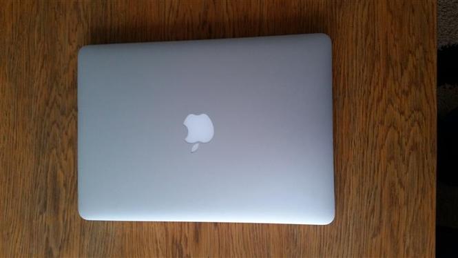 Macbook