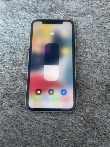 Iphone 11 64giga me CE