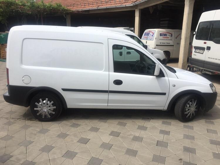 Opel-Combo