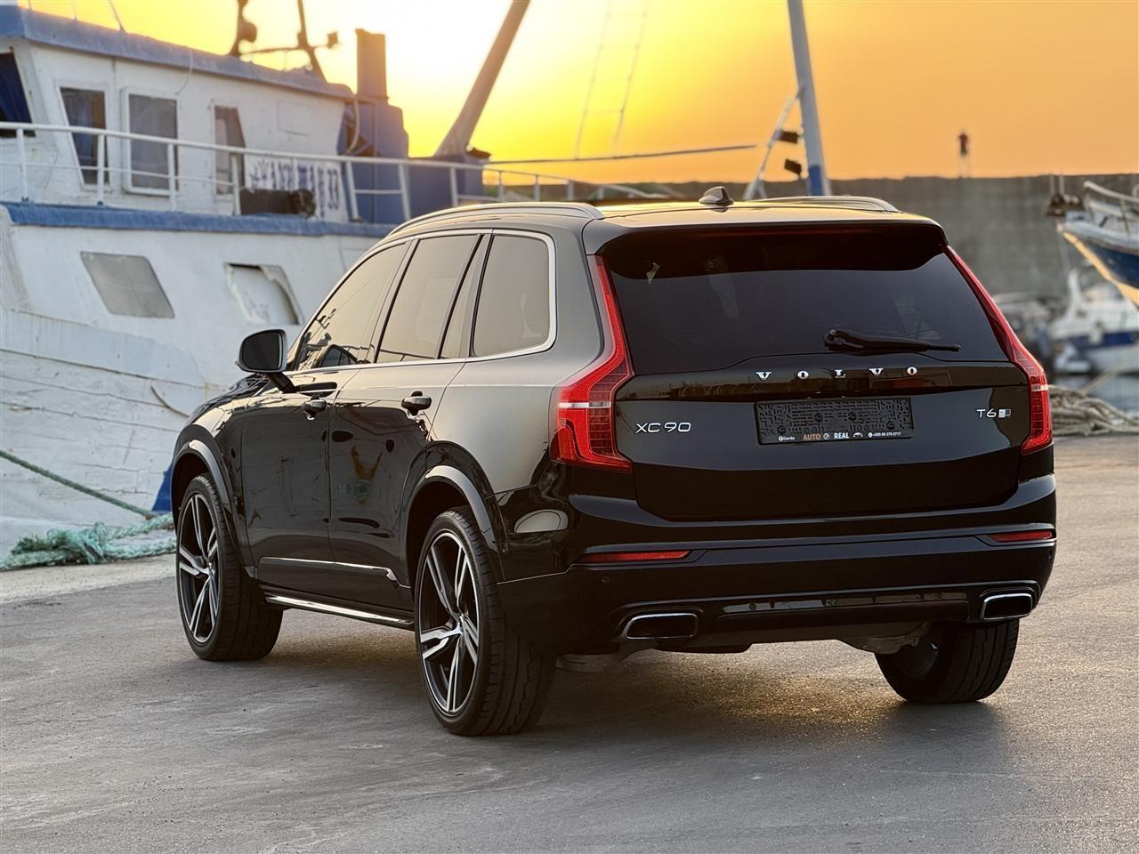VOLVO-XC90-R-DESIGN---