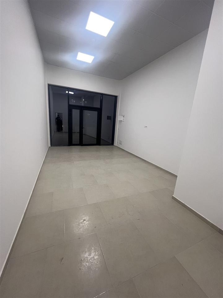 Lokal-me-qera-ne-B-Diellit-35m2---300E