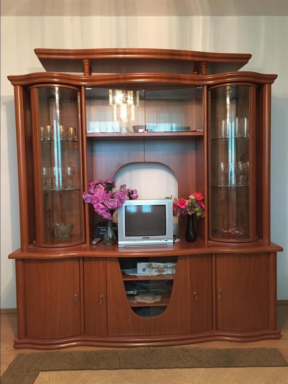 Komod-per-TV