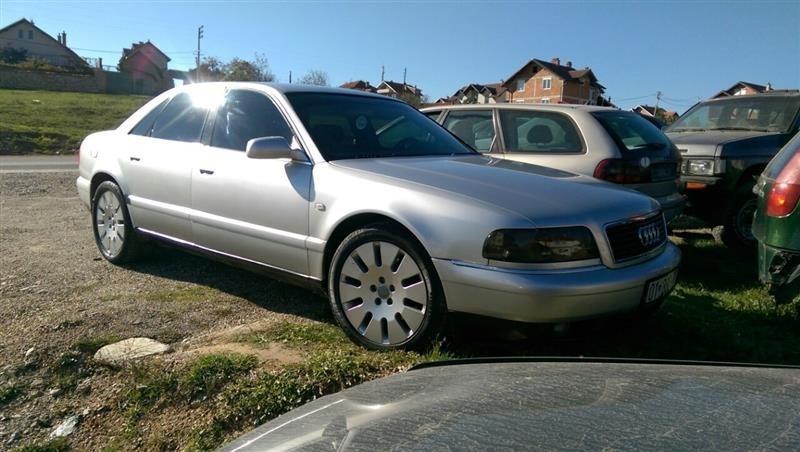 Audi-A8