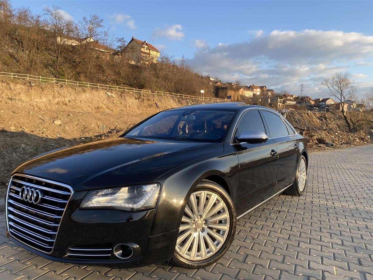 Audi-A8-2011