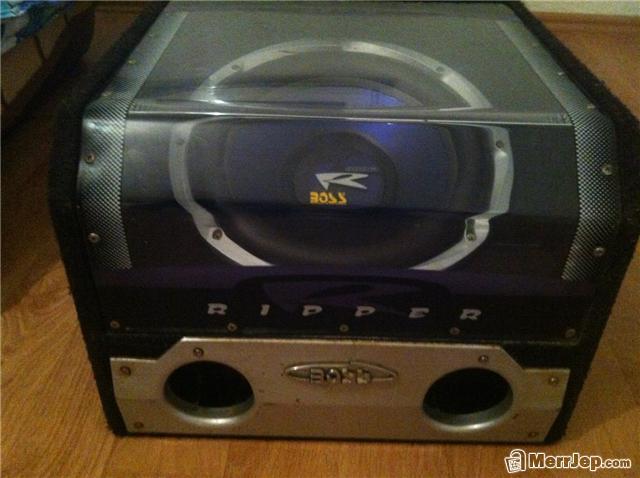 Subwoofer-dhe-Box
