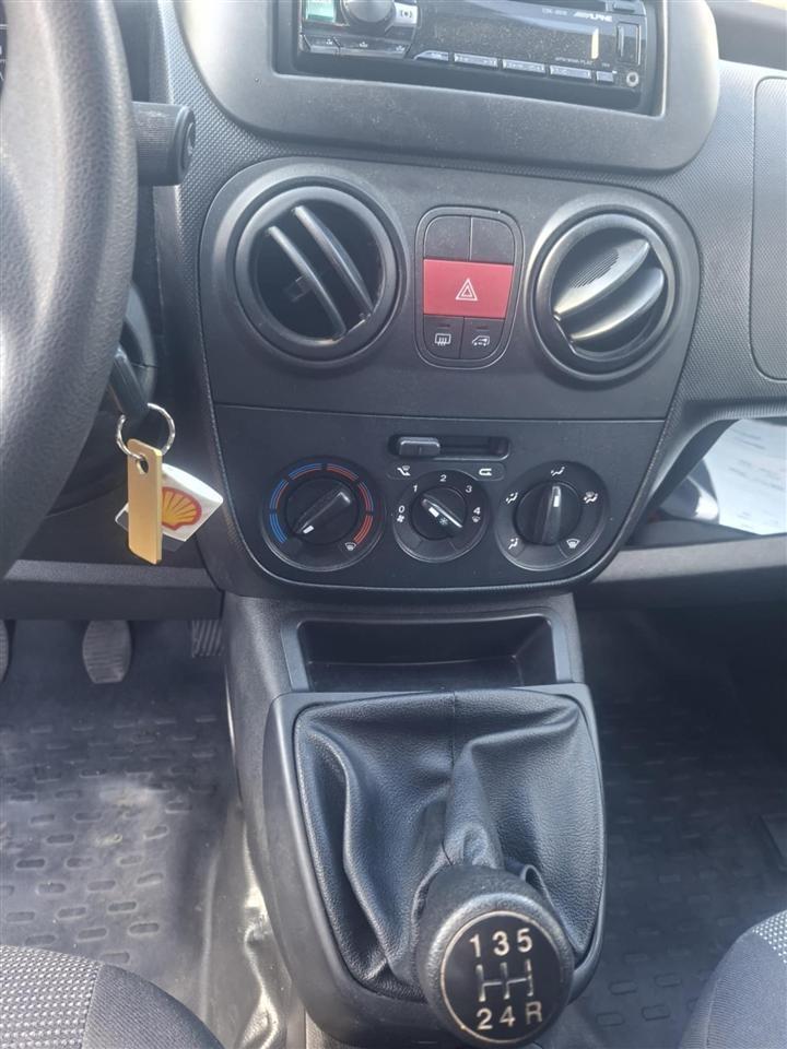 Peugeot-Bipper---PIKAP