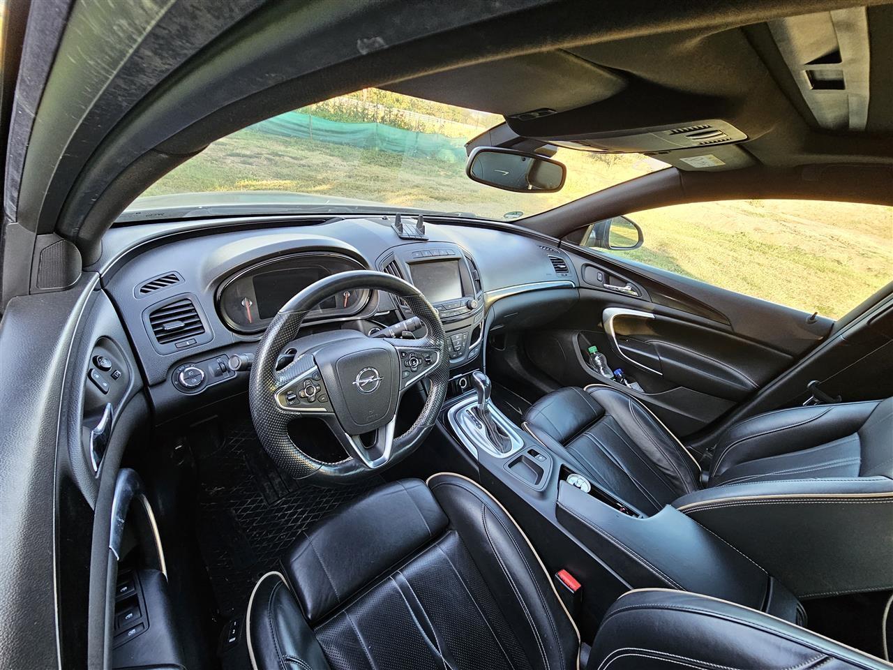 OPEL-INSIGNIA