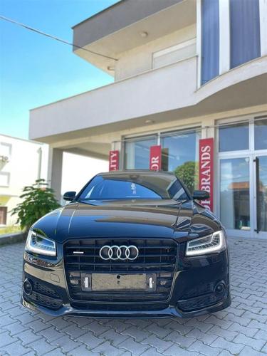 Audi A8  2016