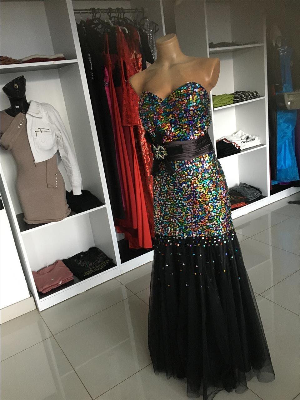 Fustan-
