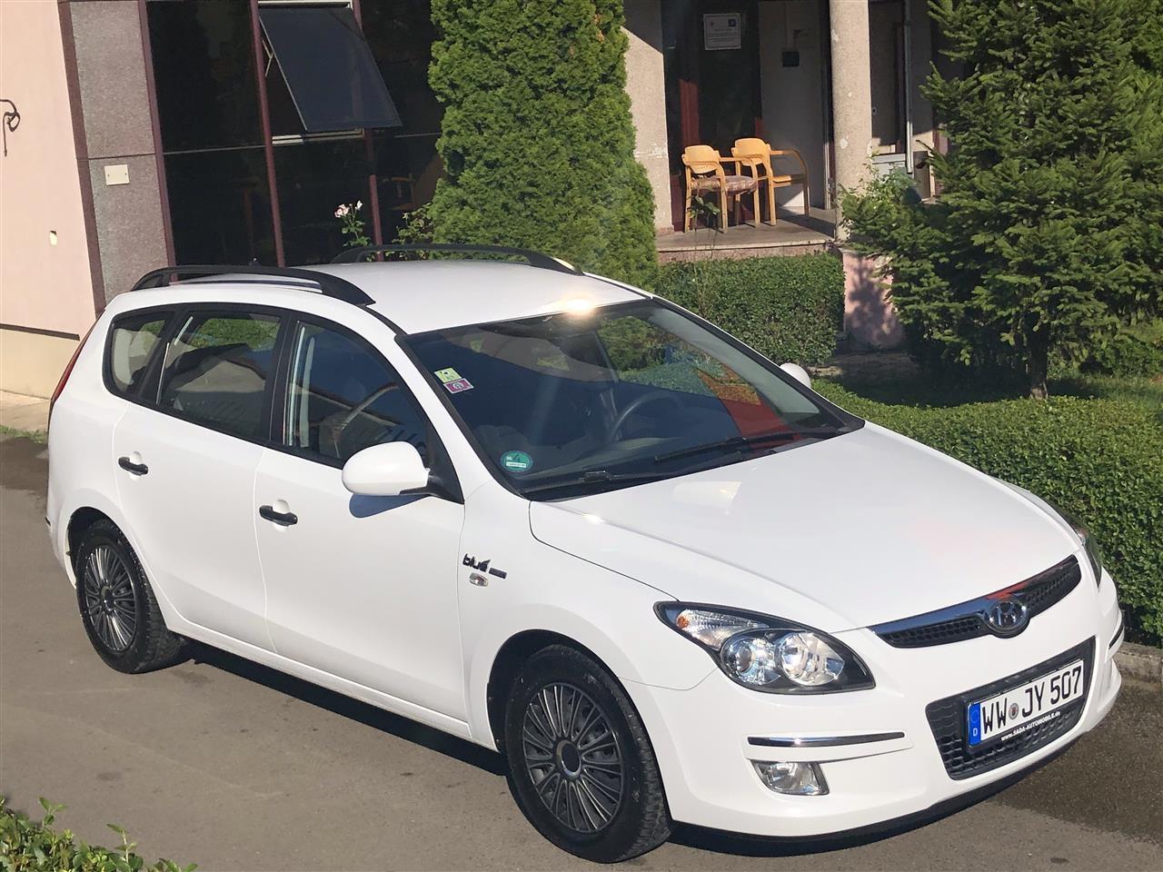 Hyundai-i30-cw