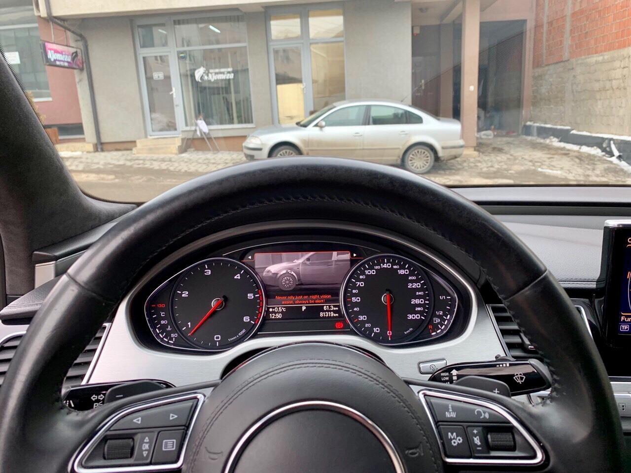 AUDI-A8L-