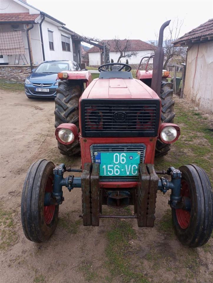 Traktor-Universal-550M