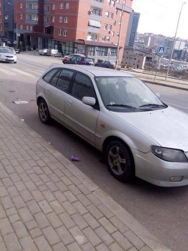 Mazda 323F