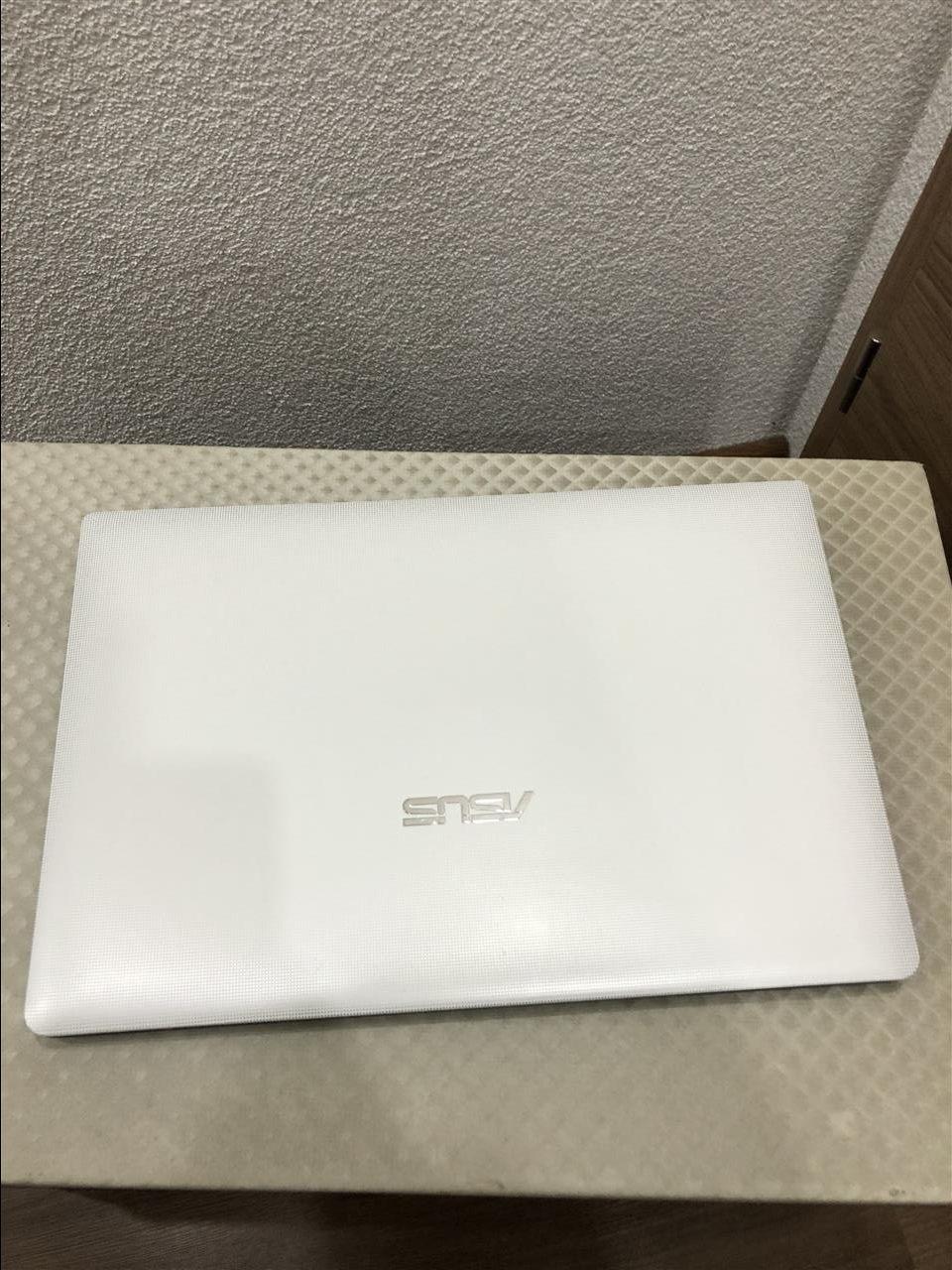 Asus-Model-I-Ri-