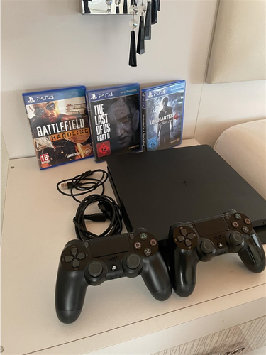 Ps4 slim