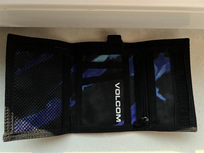Shitet kuleta Volcom 