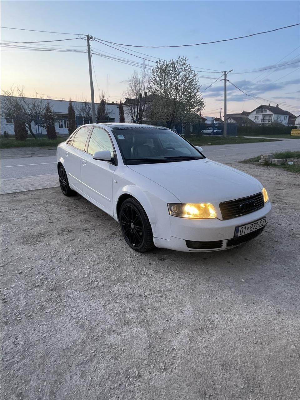 Shitet-Audi-A4