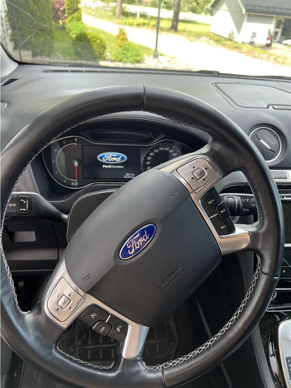 Shitet-Ford-S-max