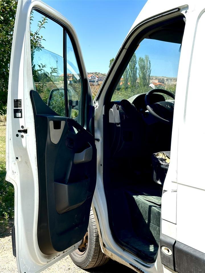 Shitet-Furgoni-Renault-Master-2012