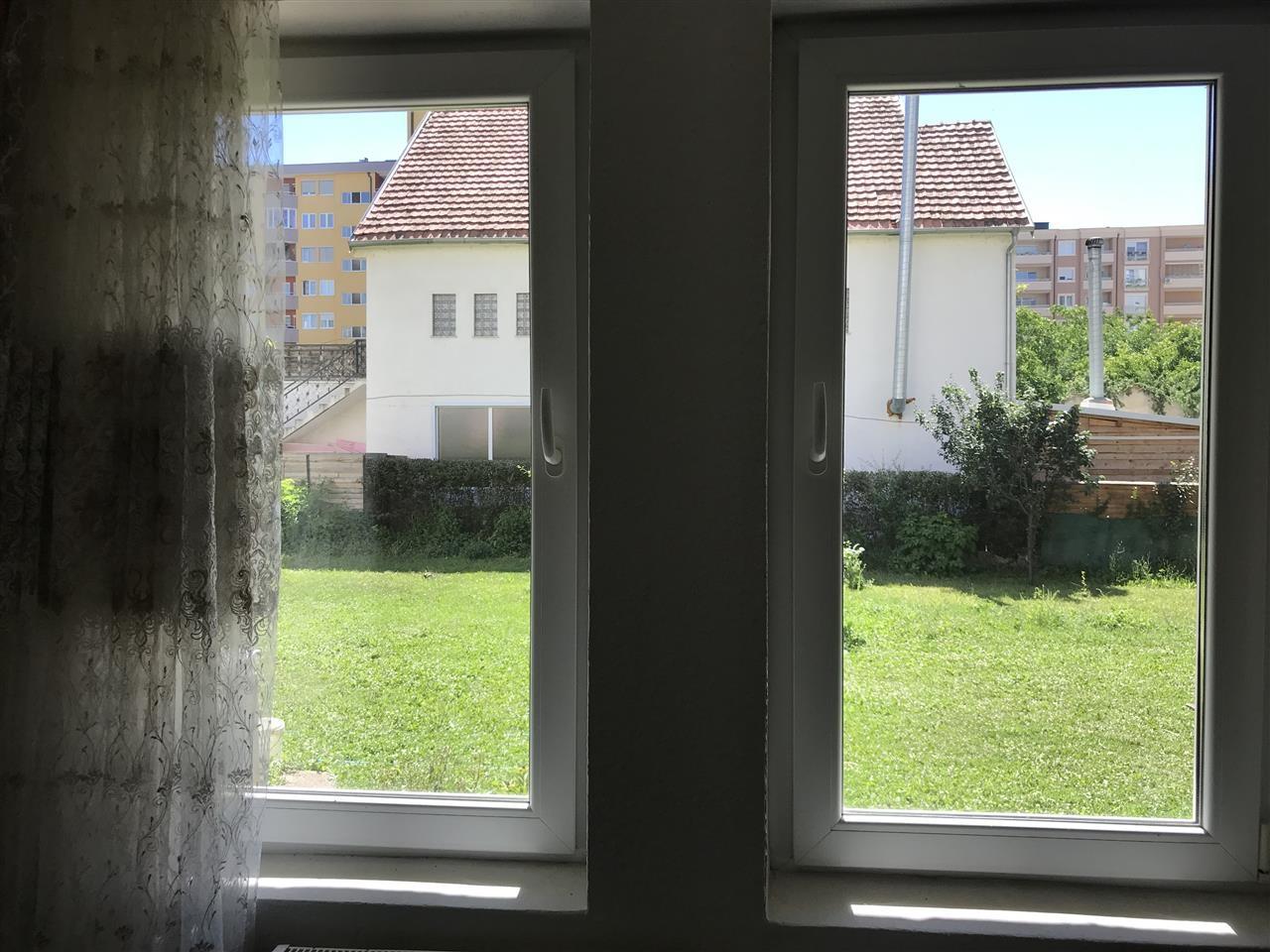 Derë-dhe-dritare
