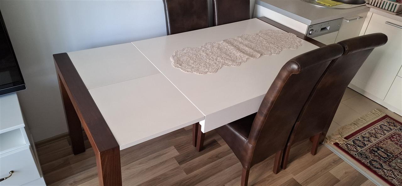 Tavolin-buke-Kuzhinë