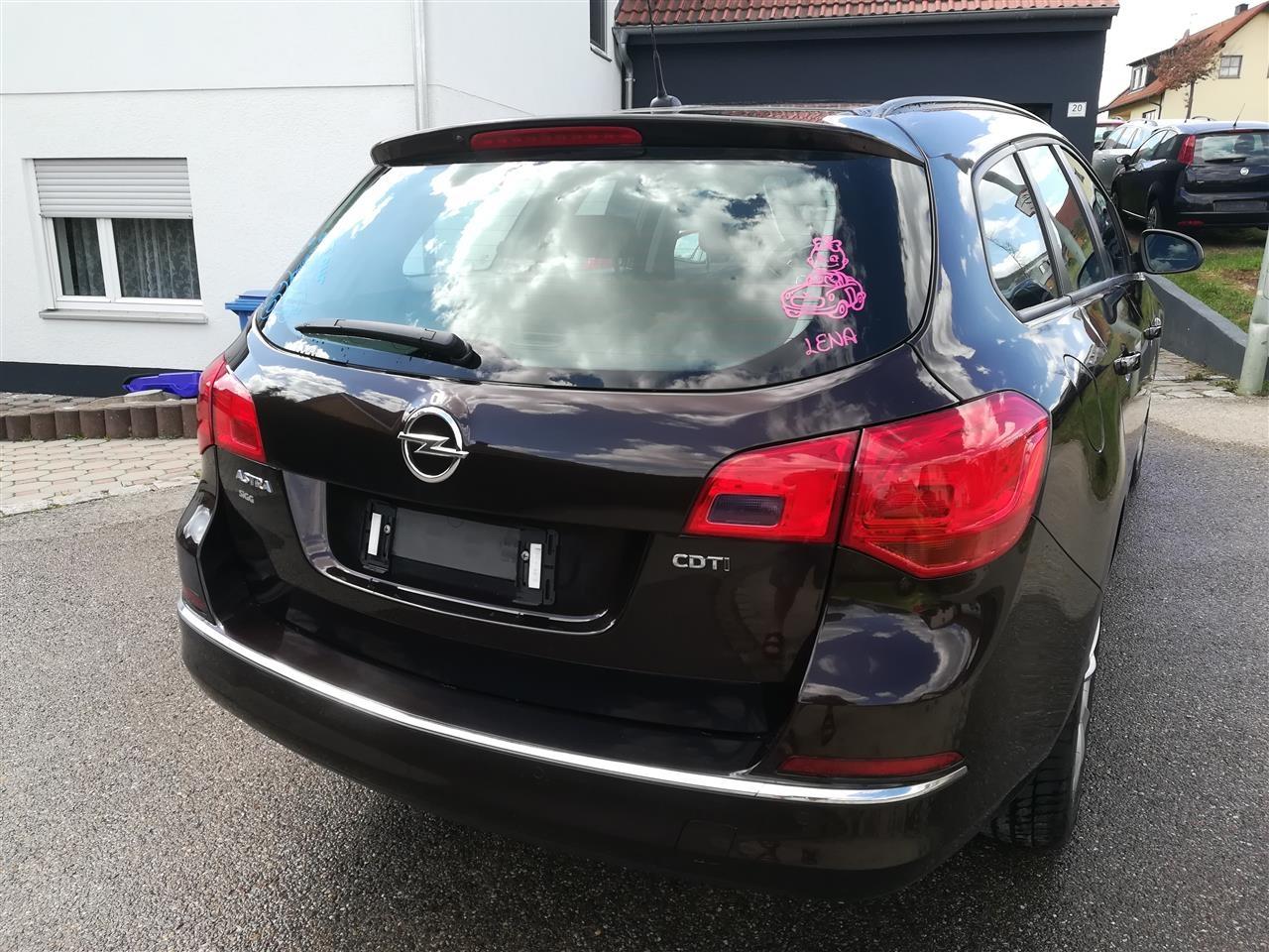 Opel-Astra-