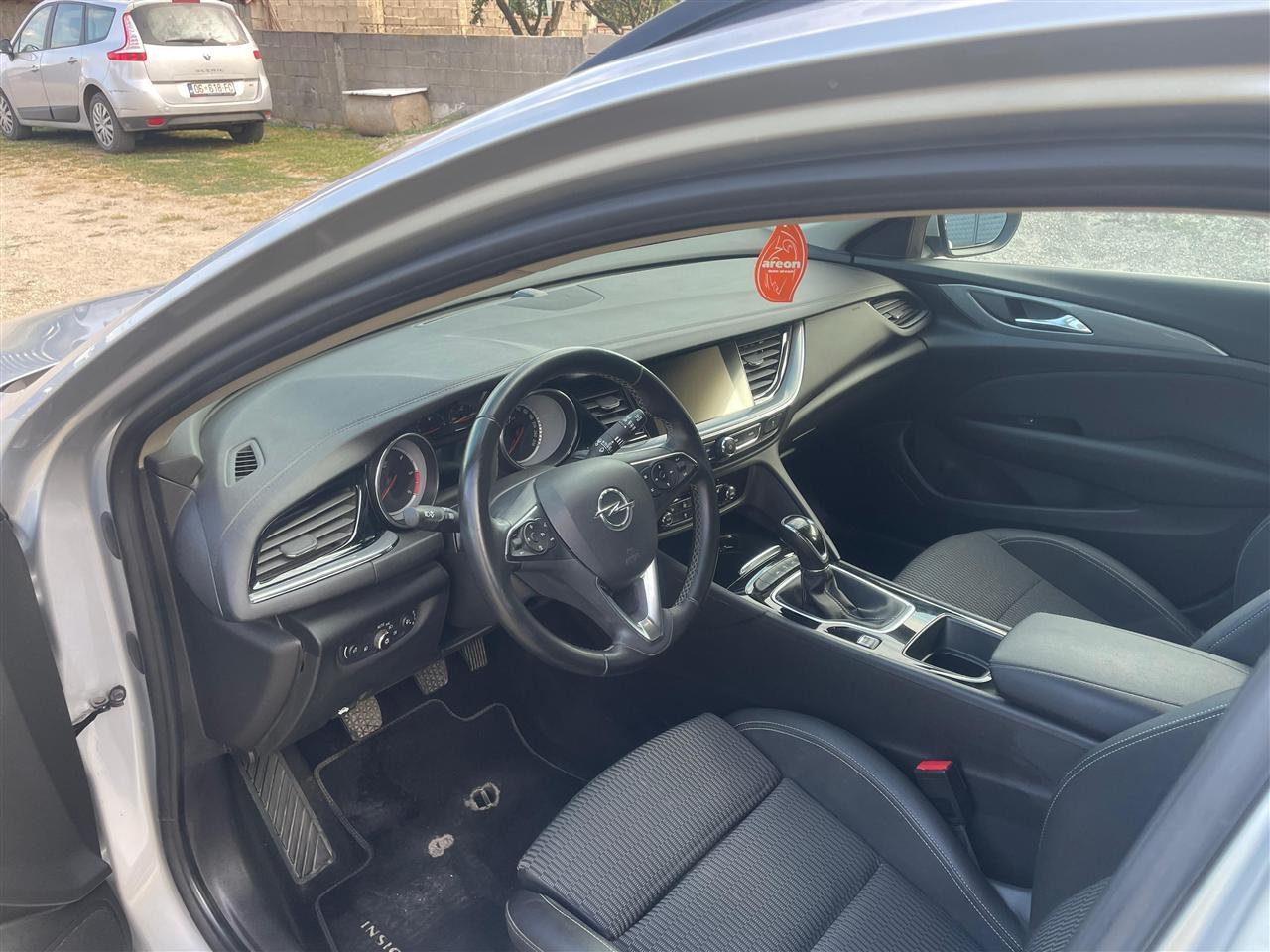 Opel-Insignia