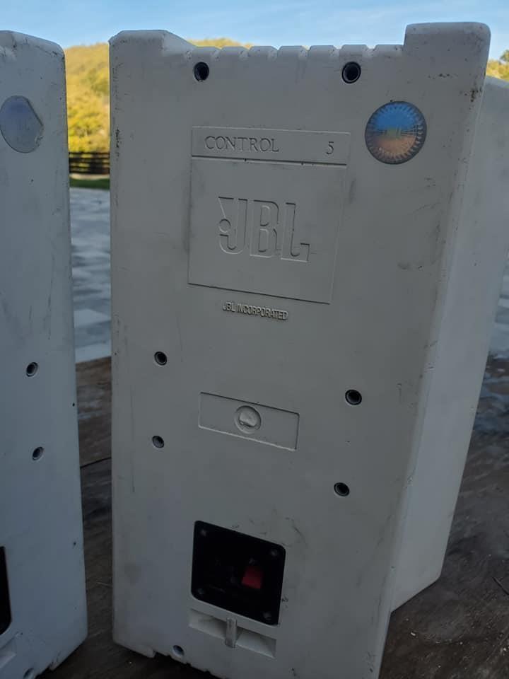 JBL-controller-5