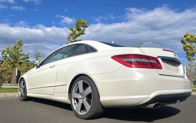 Mercedes E220 