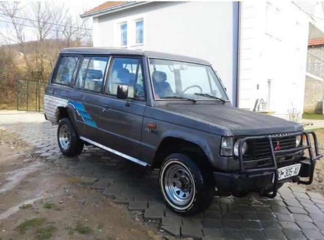 Mitsubishi pajero