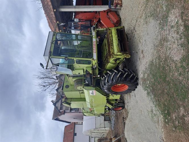 Claas dominator 